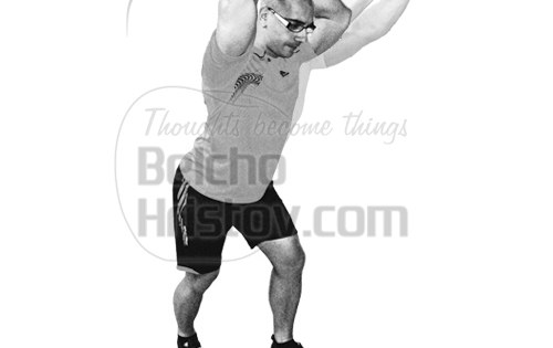 Трицепсово разгъване на скрипец през горна макара