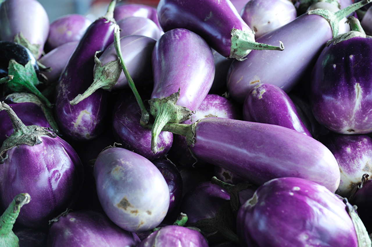 Eggplant_Closeup_Violet_552077_1280x851