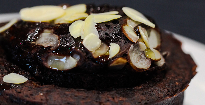 Шоколадова торта с бадемов крем – Рецепти Белчо Христов